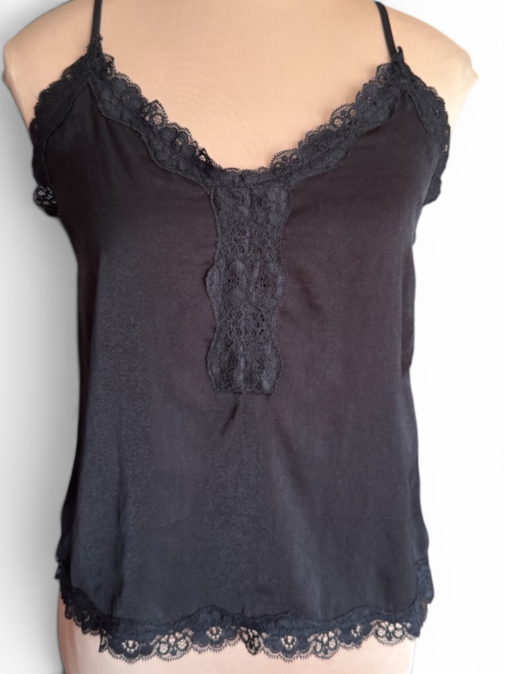 FOREVER 21 Contemporary Black Lace Trim Cami Tank Top XS NWT